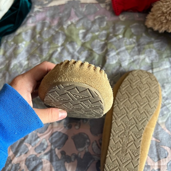 NWOT Minnetonka Moccasins - Picture 4 of 7